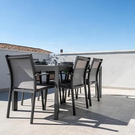 Giotto Apartment *